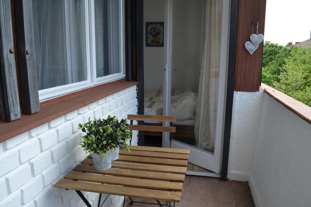 Serendipity Apartment Печ Екстериор снимка